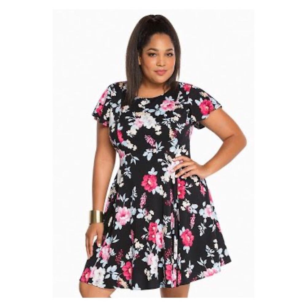Torrid Black Floral Skater Dress Sz.14